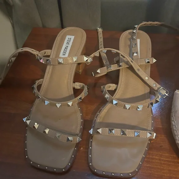 Steve Madden Sandals size 10 - Picture 2 of 9